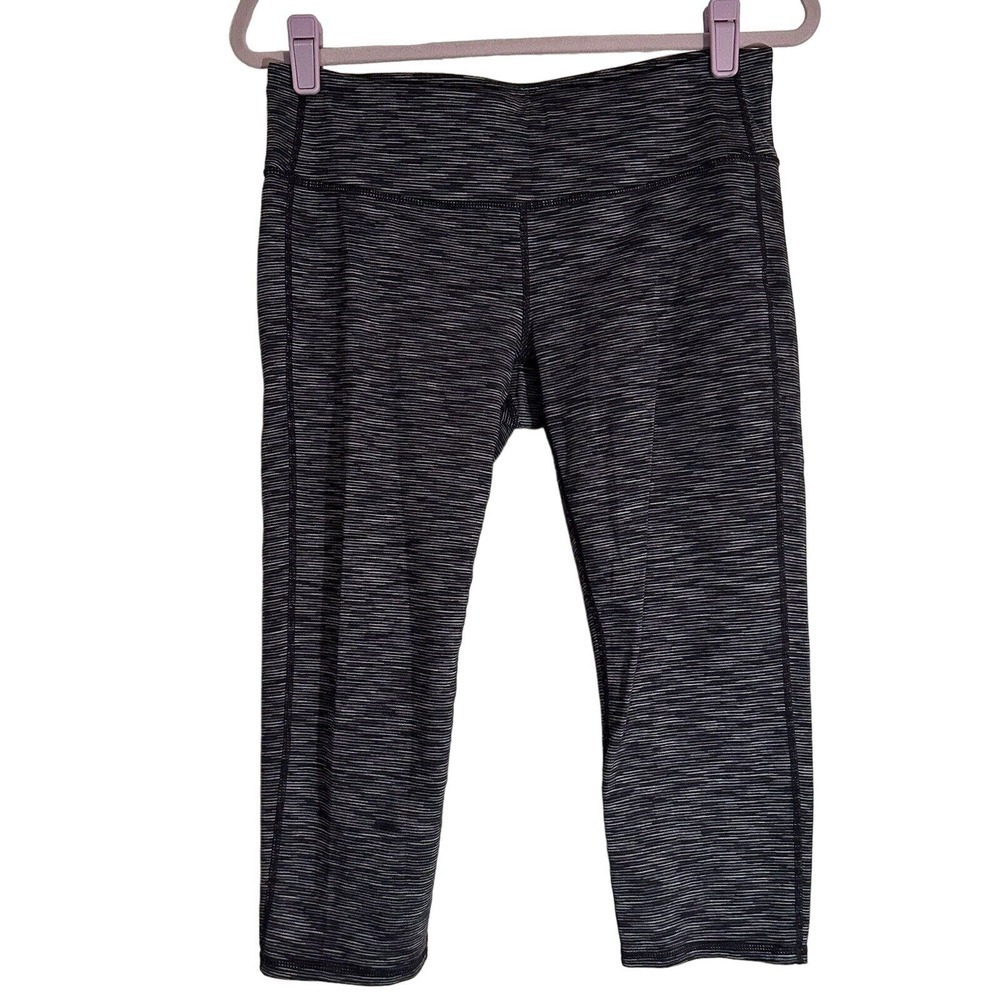 Athleta Women’s Capri Leggings Energy Chaturanga Space Dye Black Gray Pull On